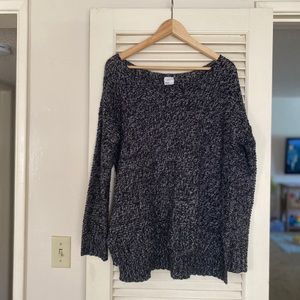 ☀️3/20 SALE Medium sized full tilt sweater!